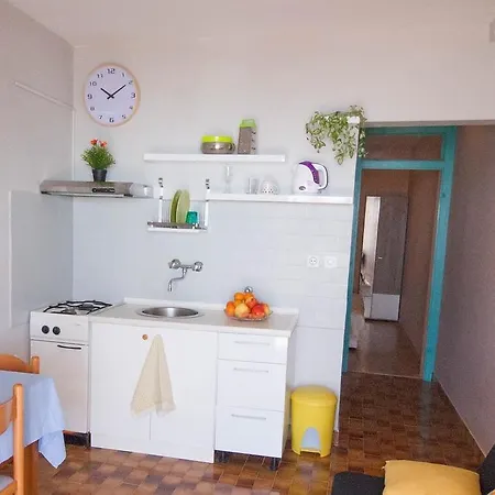 Apartment Zavalatica 247c Čara